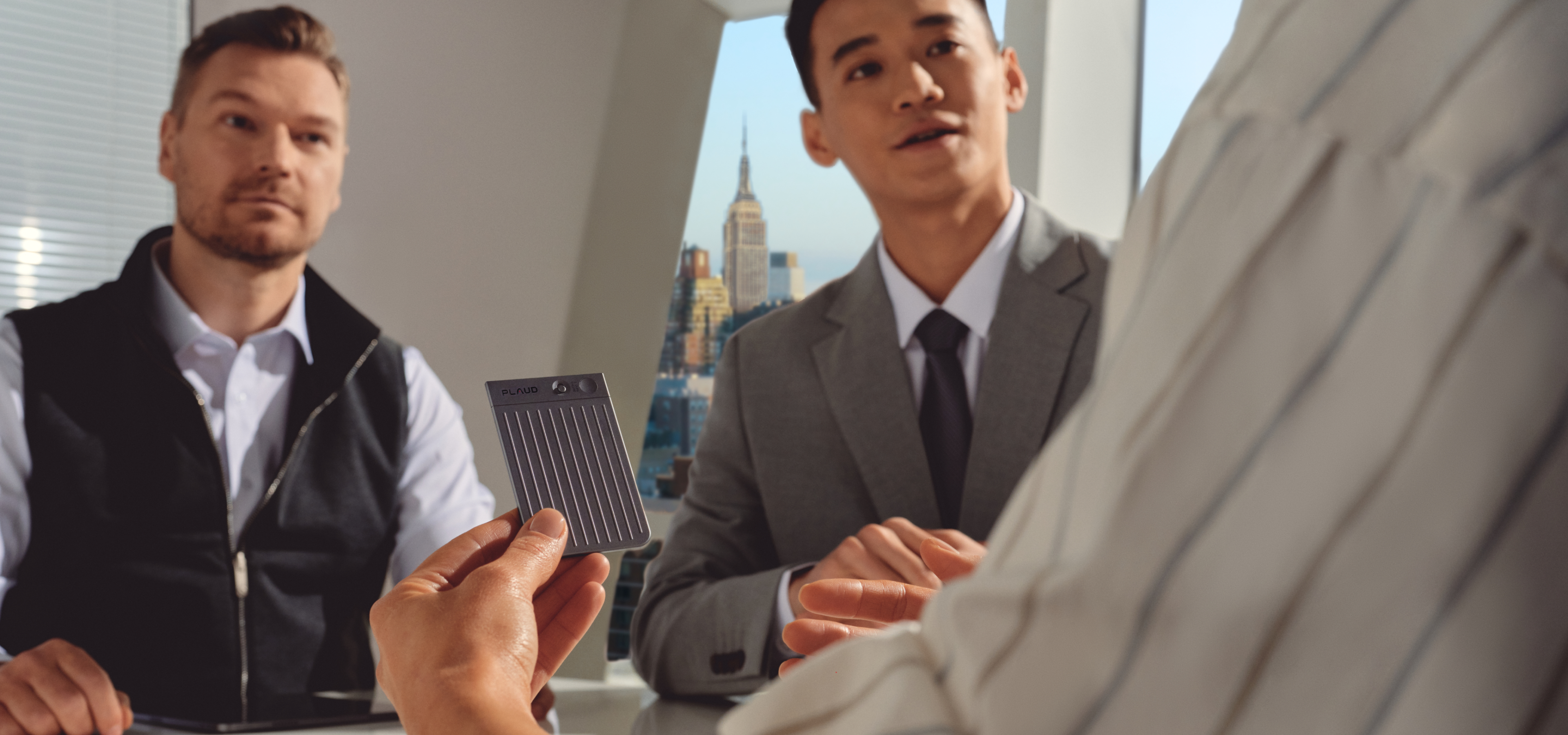 <style>
.discount-subtitle {
font-size: 20px !important; /* 副标题大小 */
font-weight: 600;
color: #000;
margin: 0; /* 清除默认上下间距 */
margin-bottom: 0.2rem; /* 自定义一个更小的间距(贴近主标题) */
line-height: 1.2; /* 行距压缩,让它更贴近主标题 */
}
.highlight {
background: linear-gradient(90deg, #7F5AF0, #00C9A7);
color: white !important;
padding: 2px 8px;
border-radius: 8px;
font-weight: 600;
display: inline-block;
}
.black-text {
color: #000000 !important;
}
.bold-text {
font-weight: 700;
}
h2.header-1 {
font-size: 36px;
margin: 0; /* 去掉默认间距 */
margin-bottom: 0.3rem; /* 进一步缩小与副标题距离 */
color: #ffffff;
line-height: 1.3;
}
.h8 {
font-size: 20px !important;
margin: 0; /* 去掉默认上下间距 */
margin-top: 0.3rem; /* 与主标题保持紧凑 */
margin-bottom: 1.5rem; /* ✅ 段落与系统按钮之间的距离 */
color: #ffffff;
}
/* ✅ 手机端适配 */
@media (max-width: 767px) {
.discount-subtitle {
font-size: 18px !important;
}
h2.header-1 {
font-size: 28px !important;
}
.h8 {
font-size: 18px !important;
margin-bottom: 1rem; /* 移动端段落与按钮间距 */
}
}
</style>
<p class="discount-subtitle">
<span class="black-text bold-text"></span>
<span class="highlight">FINO all'16%</span>
<span class="black-text bold-text"></span>
</p>
<h2 class="header-1 font-weight-6">Scegli i pacchetti e ottieni sconti</h2>