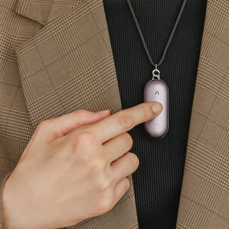 Registratore vocale AI indossabile: cos'è, come funziona e perché sempre più professionisti lo usano