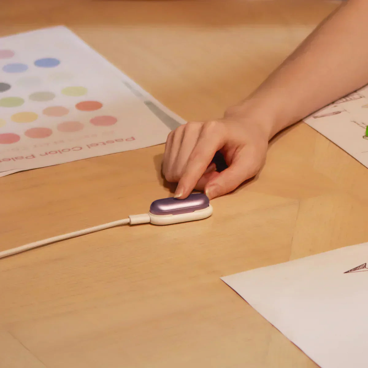 Dettare un libro con Plaud NotePin, registratore AI indossabile